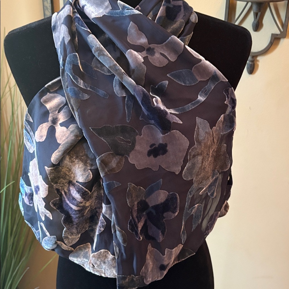 Elaine Gold Silk & Velvet Floral Scarf - Picture 2 of 5